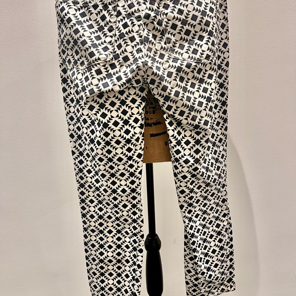 J Crew black and white print jeans. Size 28 - Picture 2 of 3